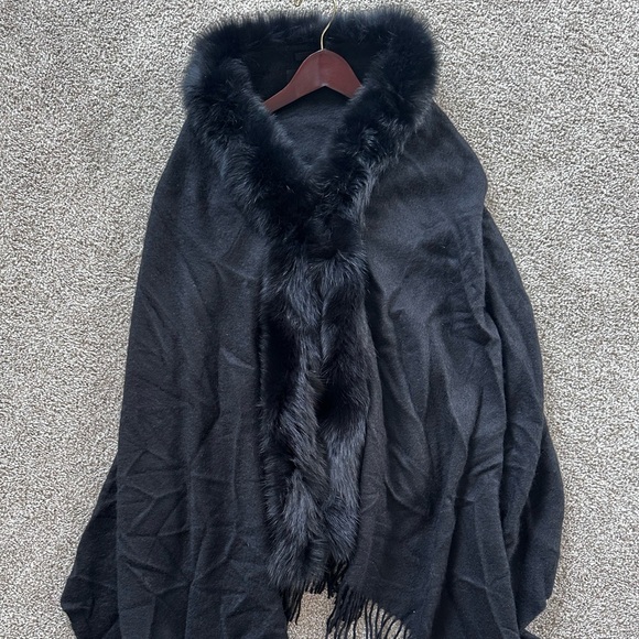 Gorski Montreal hooded black real fur cape/shawl - Picture 1 of 7